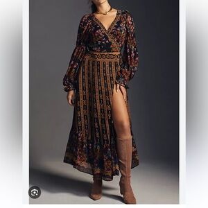 FARM RIO SIDE-SLIT MAXI DRESS